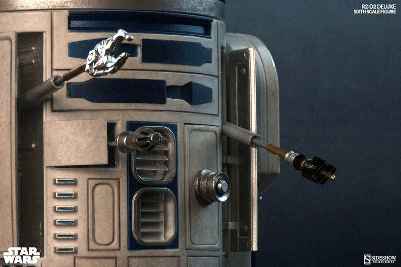 Illustration for article titled New Photos of Sideshow's R2-D2 Figure Will Make Every Jedi Jealous